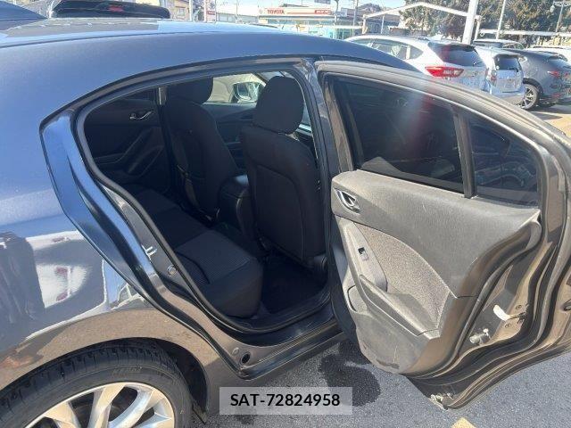 Mazda AXELA SPORT 2016-03 4755278-3
