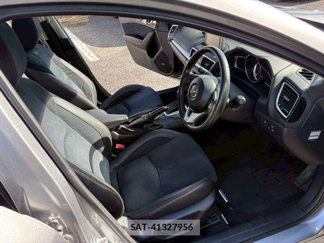 Mazda AXELA SPORT 2014-11 5871458-9