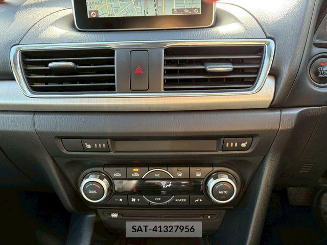 Mazda AXELA SPORT 2014-11 5871458-19