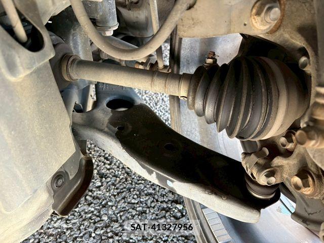 Mazda AXELA SPORT 2014-11 5871458-28