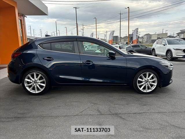 Mazda AXELA SPORT 2017-09 6012310-10