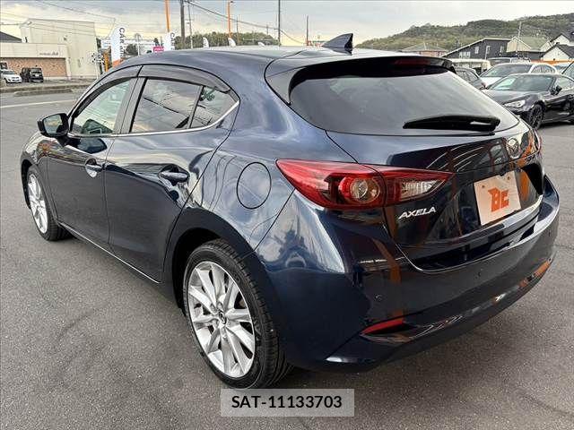 Mazda AXELA SPORT 2017-09 6012310-12