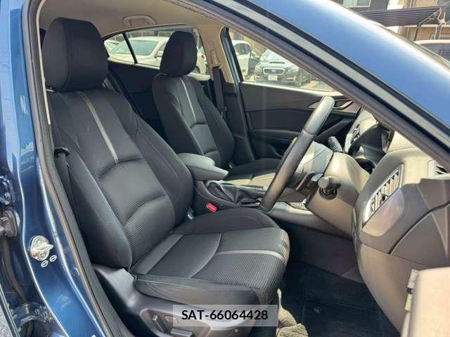 Mazda AXELA SPORT 2017-01 6012326-9