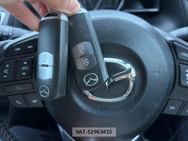 Mazda AXELA SPORT 2014-09 6012323-2