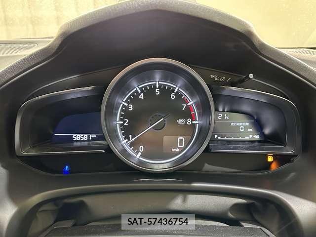 Mazda AXELA SPORT 2017-04 6216618-10