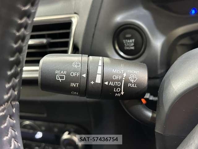 Mazda AXELA SPORT 2017-04 6216618-12