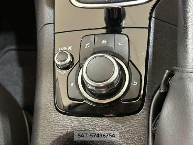 Mazda AXELA SPORT 2017-04 6216618-29