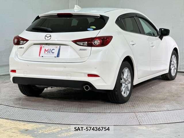 Mazda AXELA SPORT 2017-04 6216618-5