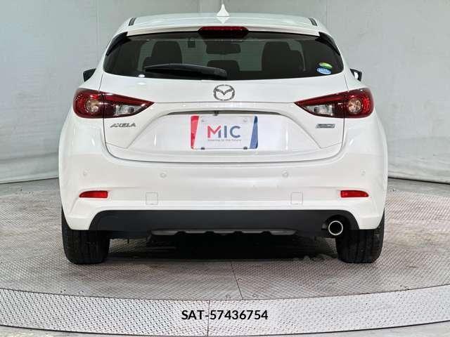 Mazda AXELA SPORT 2017-04 6216618-6