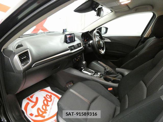 Mazda AXELA SPORT 2018-07 6499807-23
