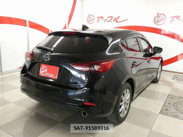 Mazda AXELA SPORT 2018-07 6499807-26