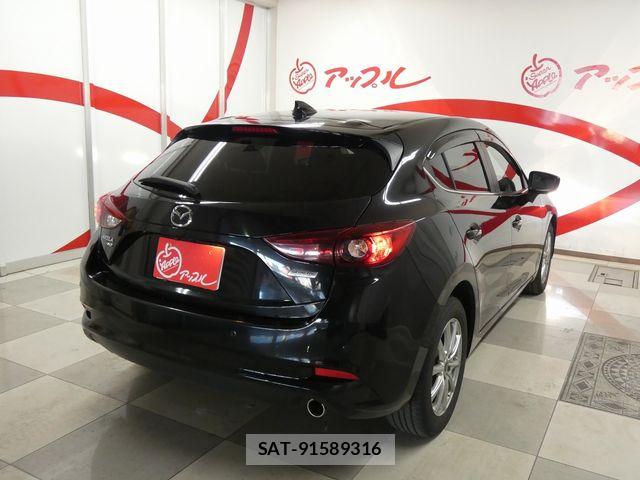 Mazda AXELA SPORT 2018-07 6499807-27