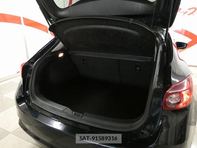 Mazda AXELA SPORT 2018-07 6499807-4
