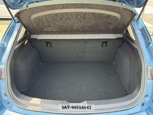 Mazda AXELA SPORT 2016-09 6613028-12