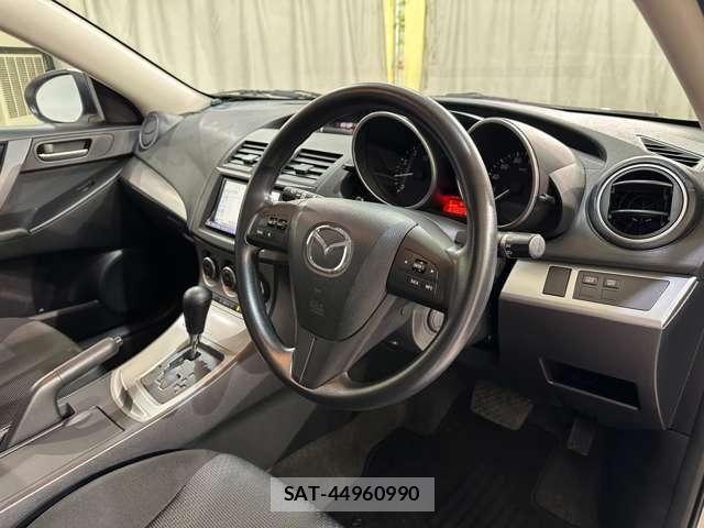 Mazda AXELA SPORT 2009-08 6613030-8