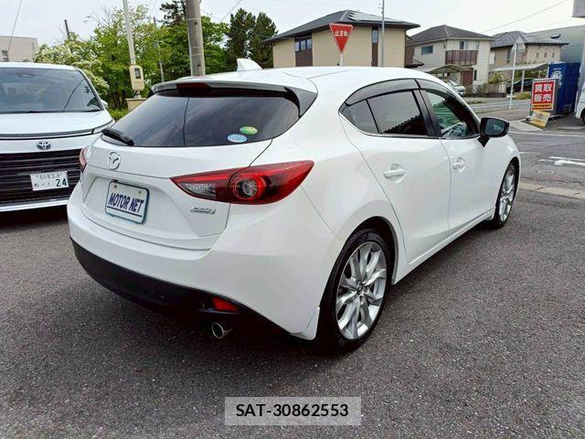 Mazda AXELA SPORT 2014-01 6672379-1