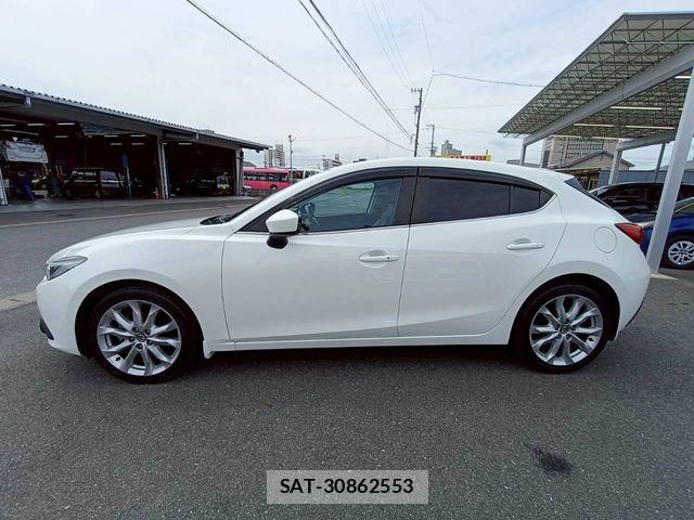 Mazda AXELA SPORT 2014-01 6672379-19