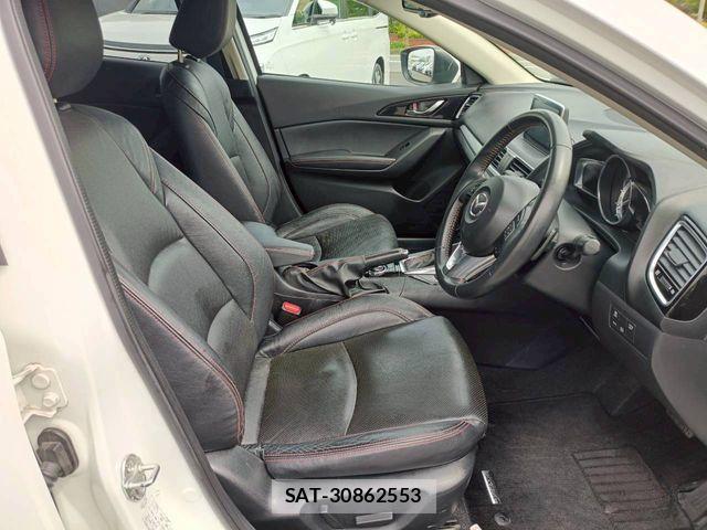 Mazda AXELA SPORT 2014-01 6672379-25