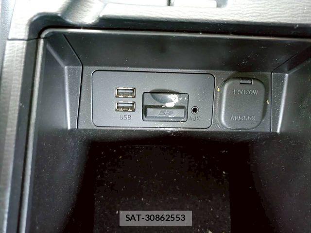 Mazda AXELA SPORT 2014-01 6672379-27