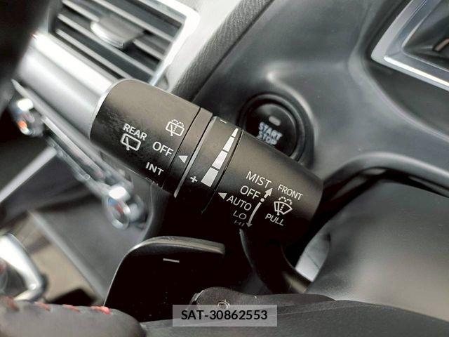 Mazda AXELA SPORT 2014-01 6672379-28