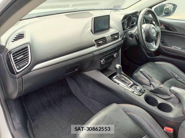 Mazda AXELA SPORT 2014-01 6672379-2