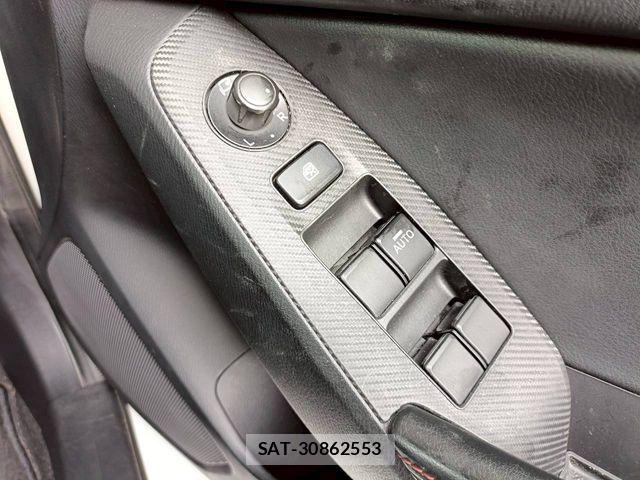 Mazda AXELA SPORT 2014-01 6672379-29