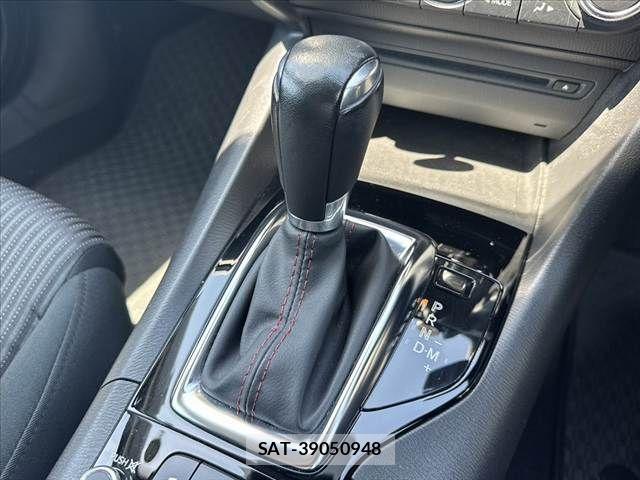Mazda AXELA SPORT 2015-05 6682731-23