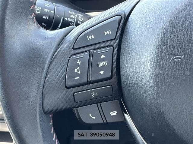 Mazda AXELA SPORT 2015-05 6682731-24