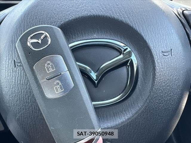 Mazda AXELA SPORT 2015-05 6682731-6