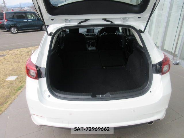 Mazda AXELA SPORT 2018-04 6752288-9