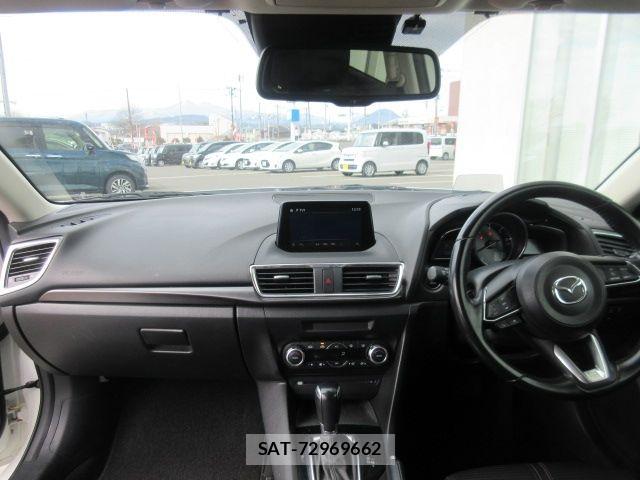 Mazda AXELA SPORT 2018-04 6752288-1