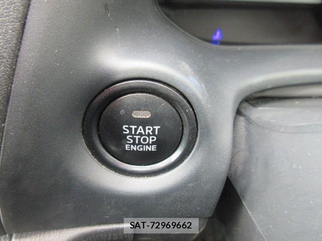 Mazda AXELA SPORT 2018-04 6752288-21