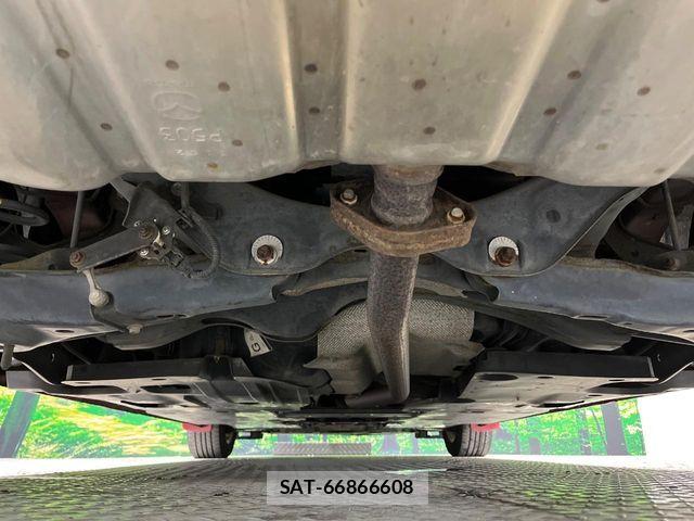 Mazda AXELA SPORT 2013-11 6815804-18