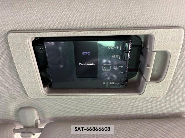 Mazda AXELA SPORT 2013-11 6815804-6