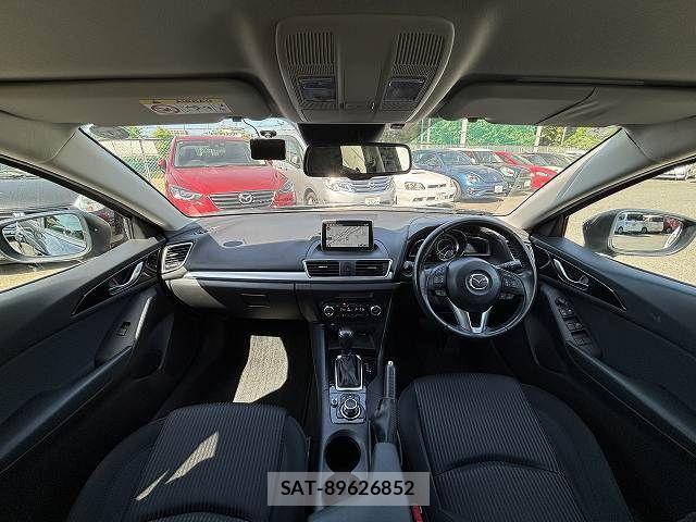 Mazda AXELA SPORT 2015-03 6815805-1