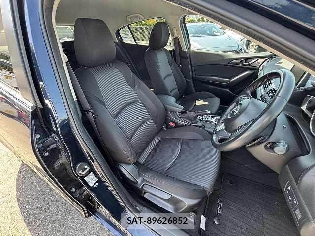 Mazda AXELA SPORT 2015-03 6815805-21
