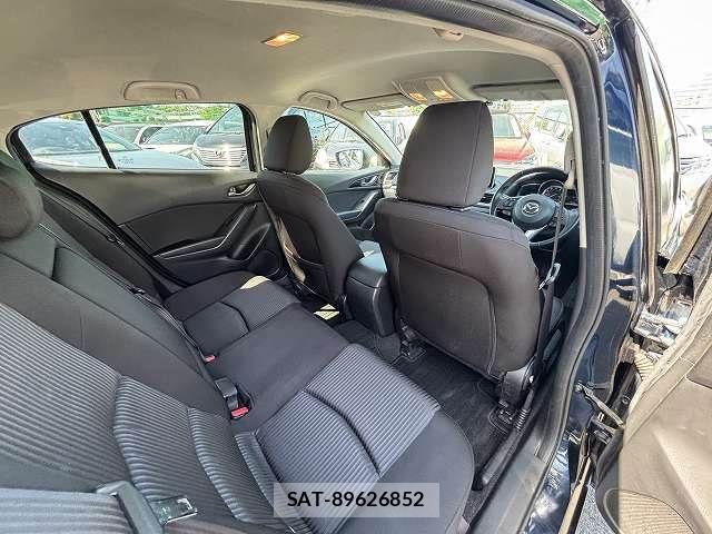 Mazda AXELA SPORT 2015-03 6815805-24