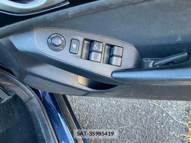 Mazda AXELA SPORT 2013-11 6908038-15