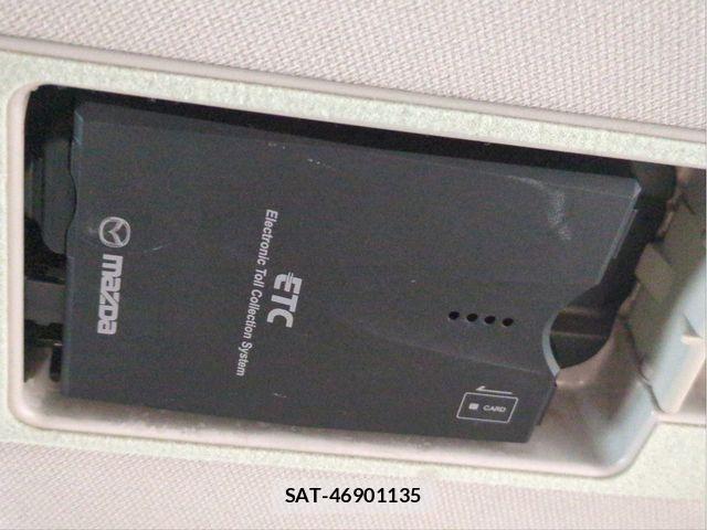 Mazda AXELA SPORT 2013-11 6908023-15