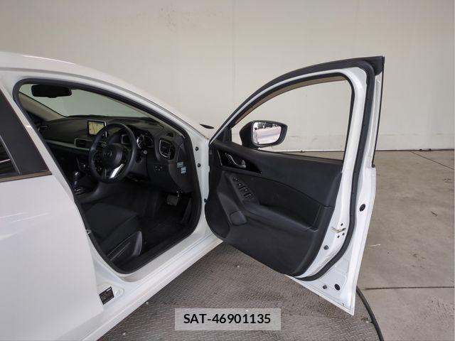 Mazda AXELA SPORT 2013-11 6908023-29