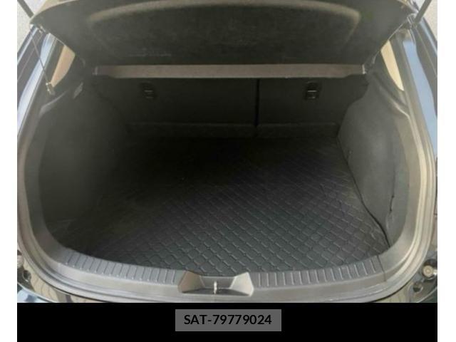 Mazda AXELA SPORT 2017-10 6908022-8