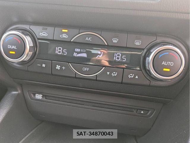 Mazda AXELA SPORT 2017-04 6908015-10