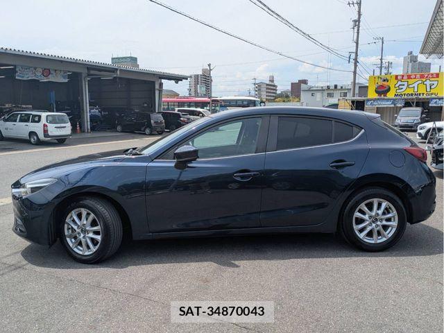 Mazda AXELA SPORT 2017-04 6908015-20