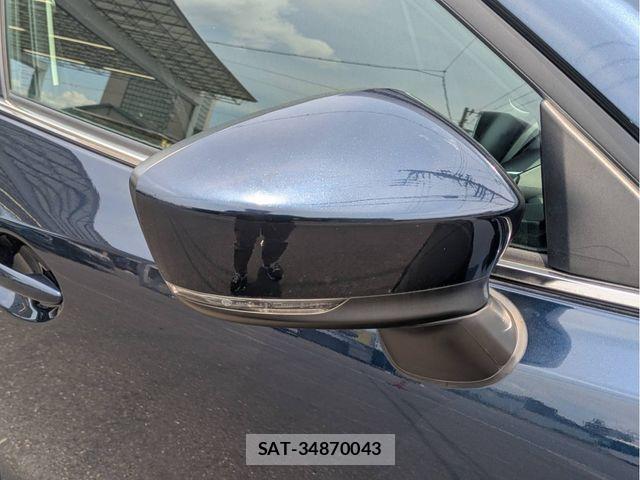 Mazda AXELA SPORT 2017-04 6908015-22