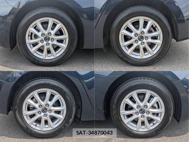 Mazda AXELA SPORT 2017-04 6908015-23