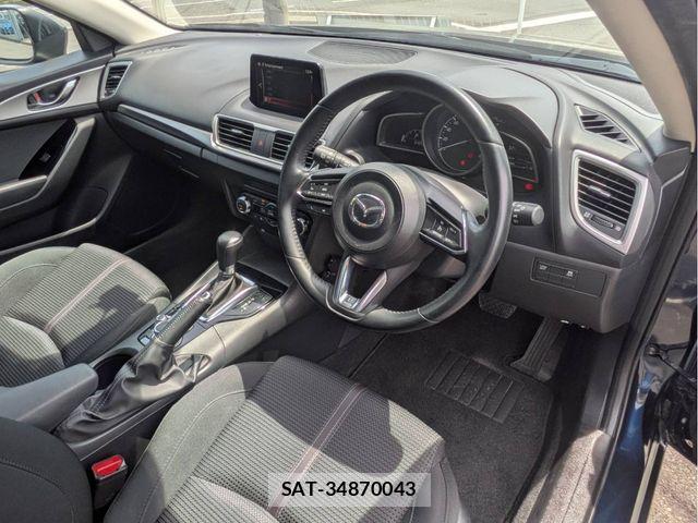 Mazda AXELA SPORT 2017-04 6908015-25