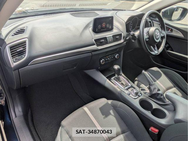 Mazda AXELA SPORT 2017-04 6908015-2