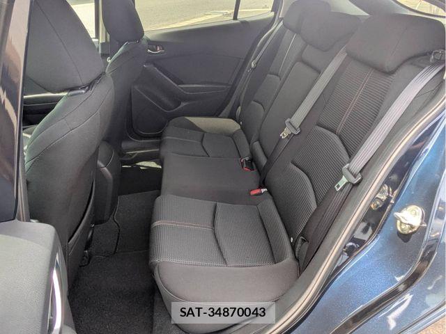 Mazda AXELA SPORT 2017-04 6908015-4