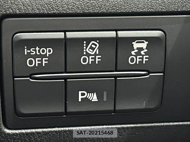 Mazda AXELA SPORT 2016-08 6995367-8