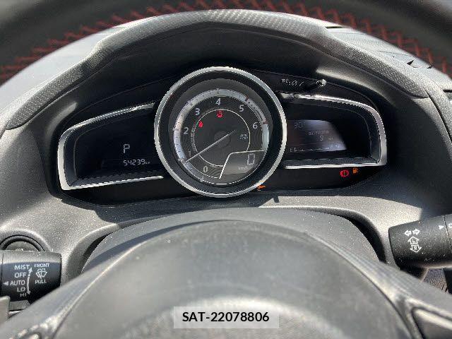 Mazda AXELA SPORT 2016-01 6995368-7